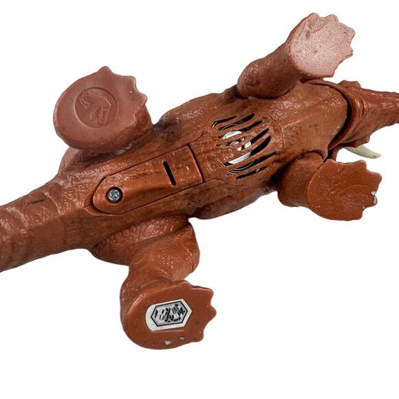 Jurassic World Triceratops Roarivores Dinosaur Action Figure - Sound & Movement - Picture 8 of 8